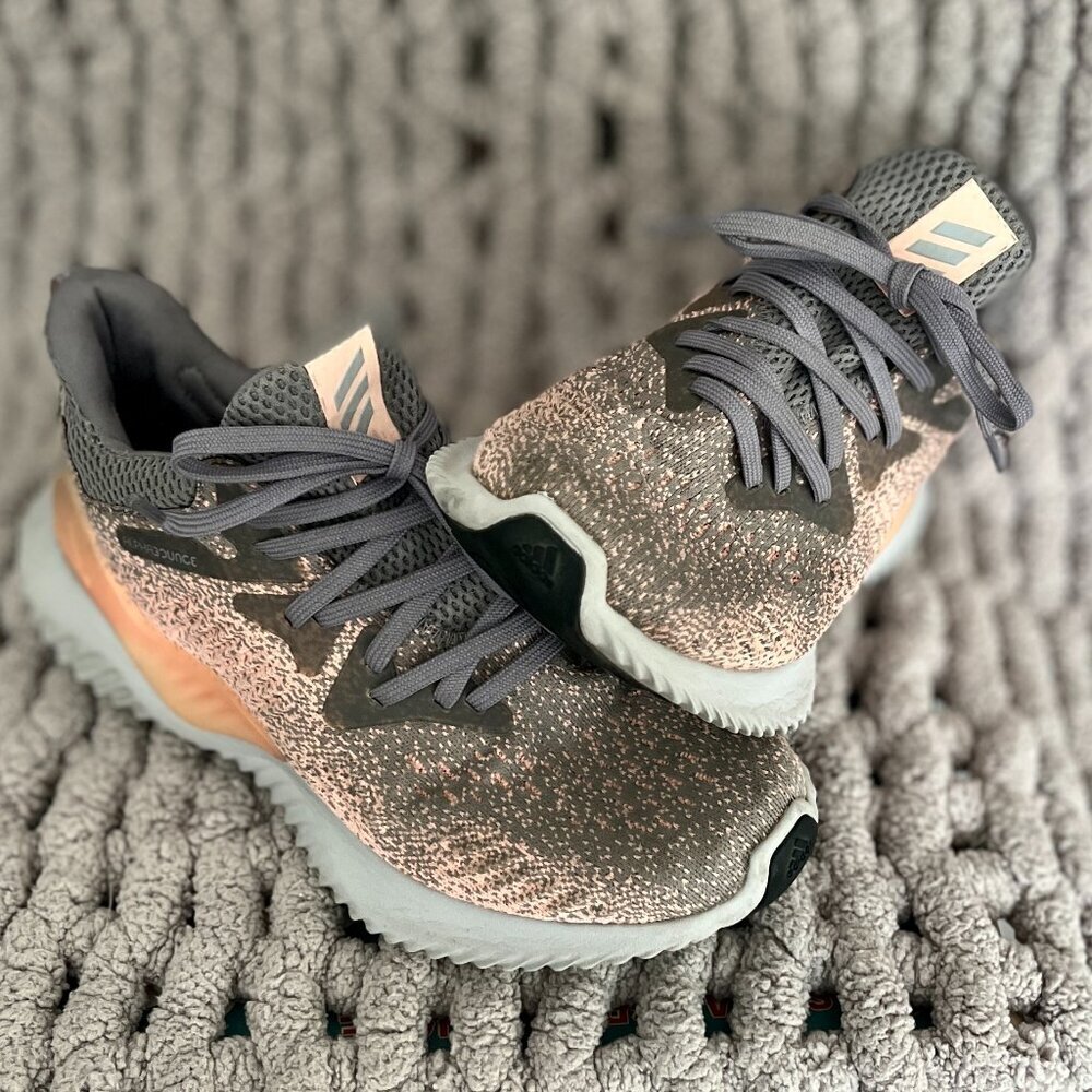 Adidas AlphaBounce Running Shoes Speckled Gray & Pink– Size 6.5